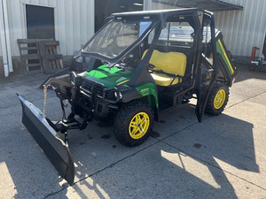 JOHN DEERE Gator XUV 825M UTV, used